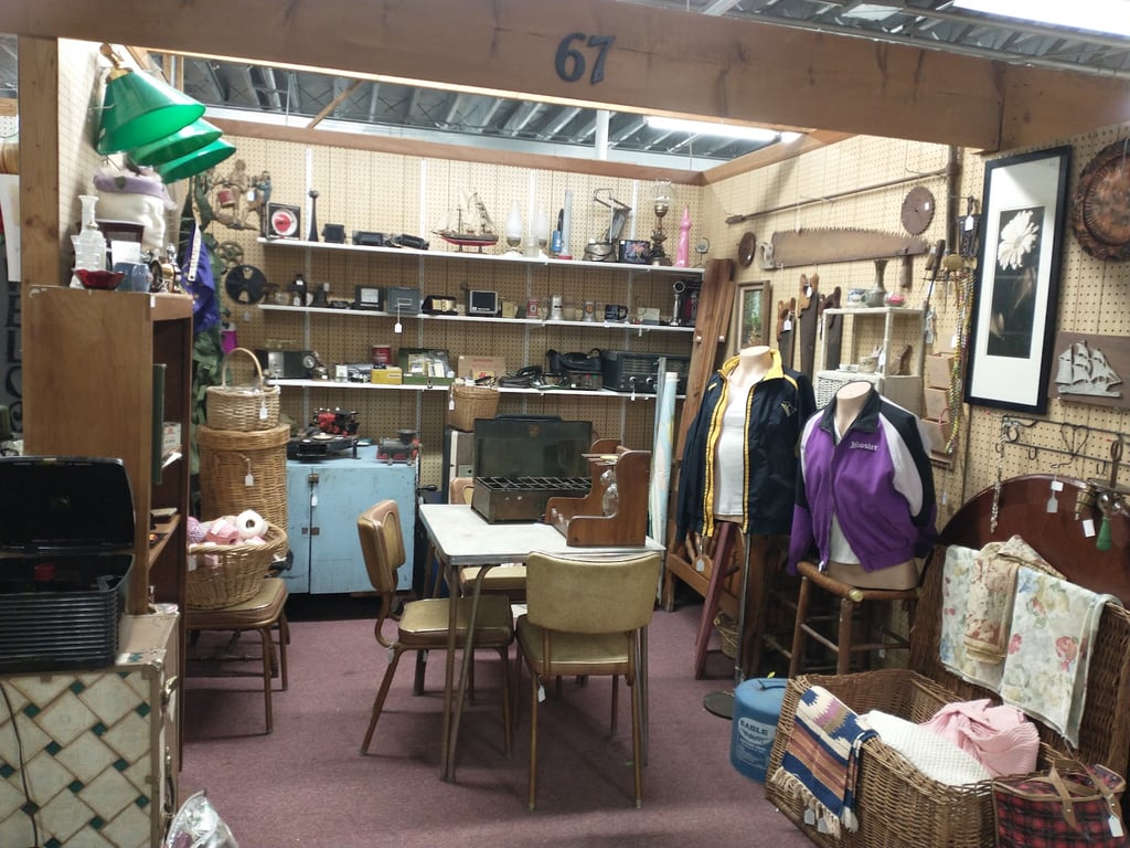 Picker’s Paradise Antique Mall
