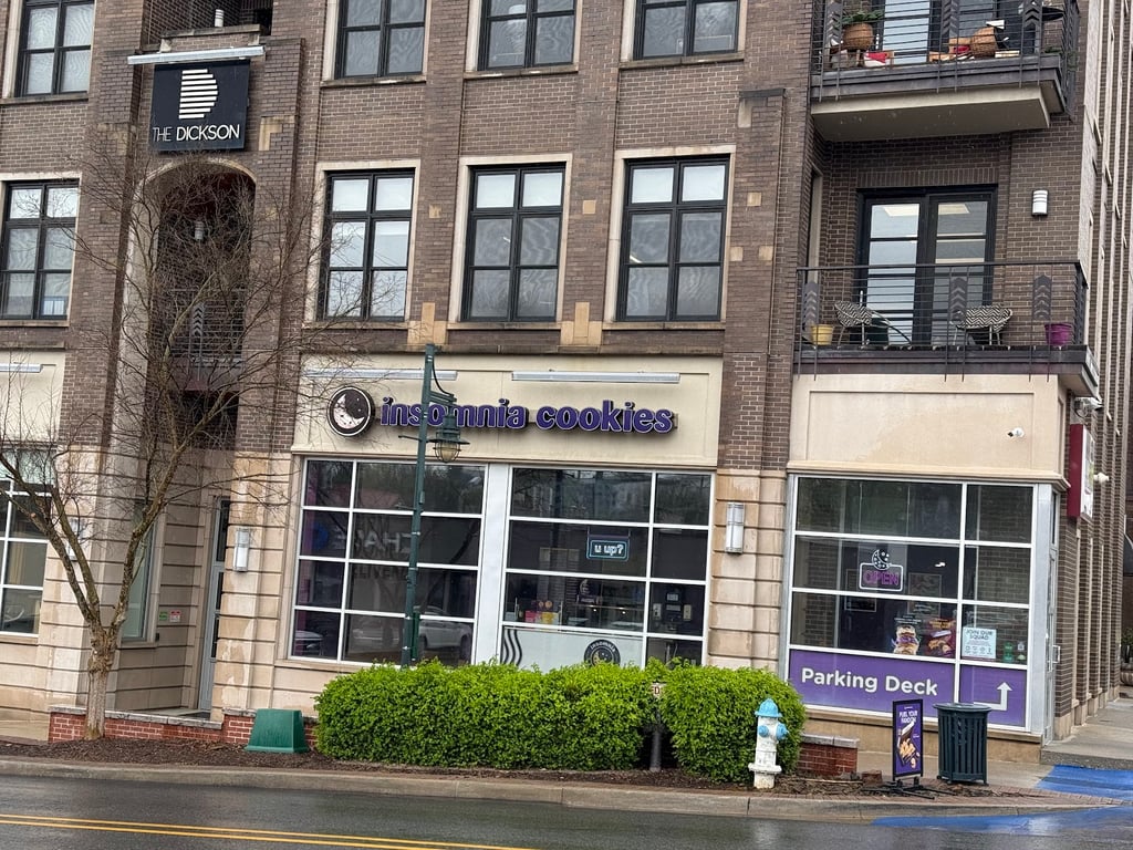 Insomnia Cookies