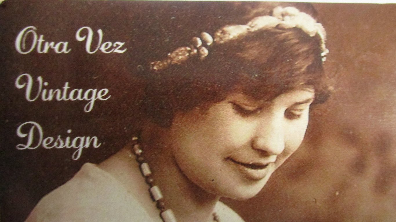 Otra Vez Vintage Clothing