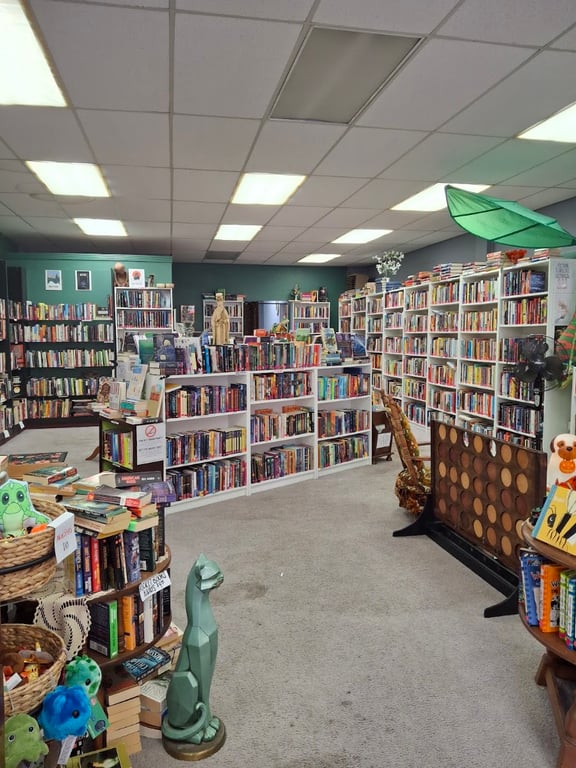 Magpie Books Longview