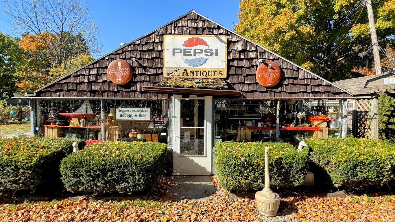 Larry’s Antiques