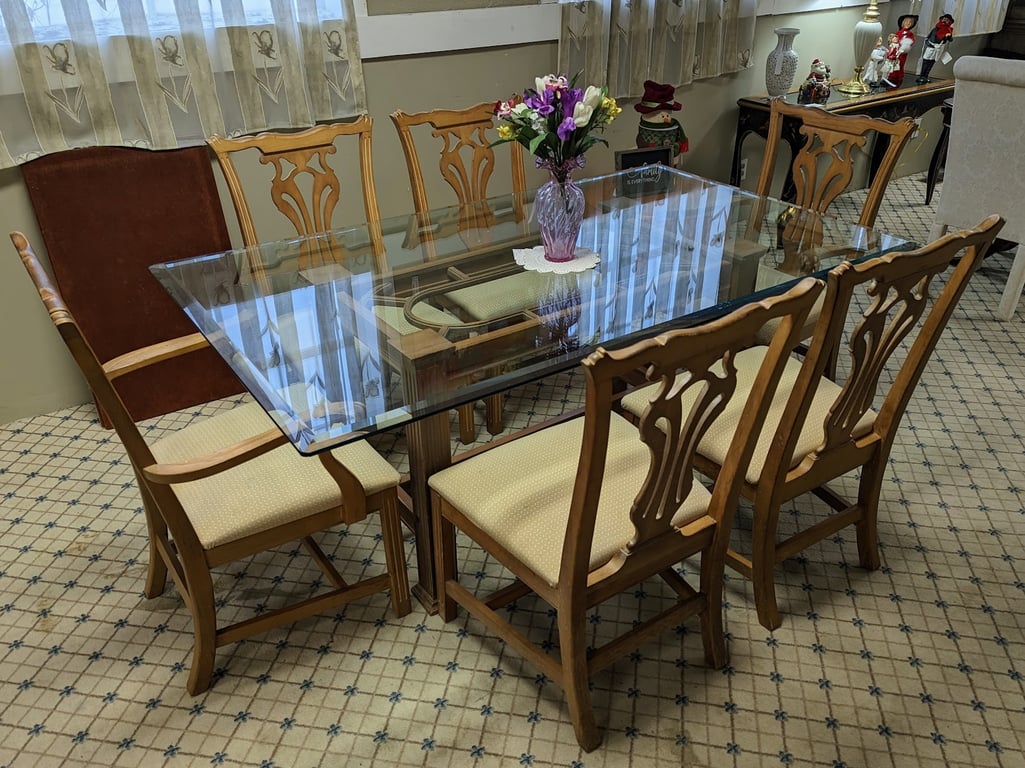 Bedford Home Consignment & Old Hickory Buildings Authorized Dealer