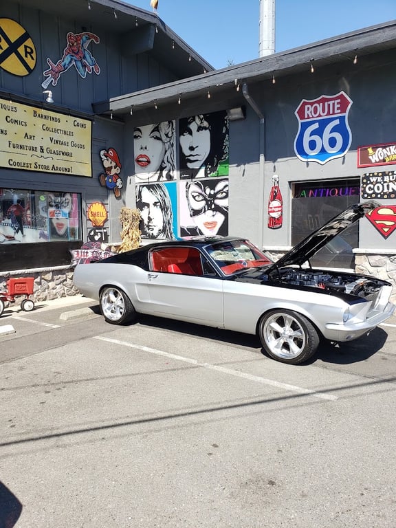 Old Maple Valley Antiques & Collectibles