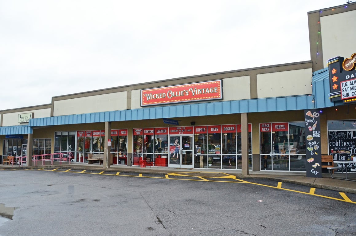 Wicked Ollie’s Vintage