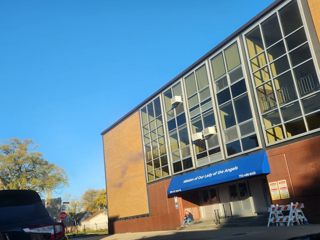Mission of Our Lady of the Angels – Food Distribution Center