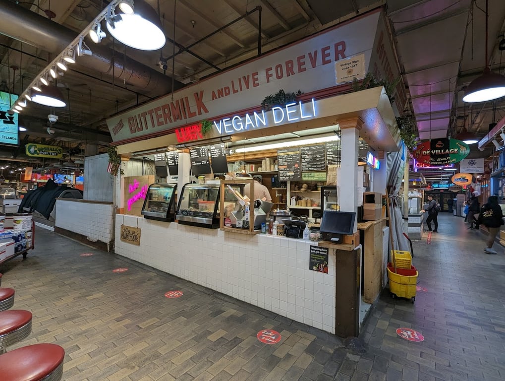 LUHV VEGAN DELI