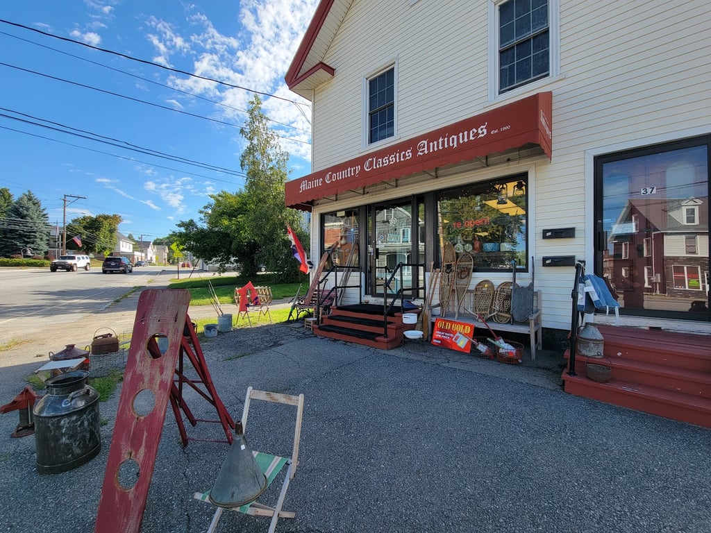 Maine Country Classics Antiques