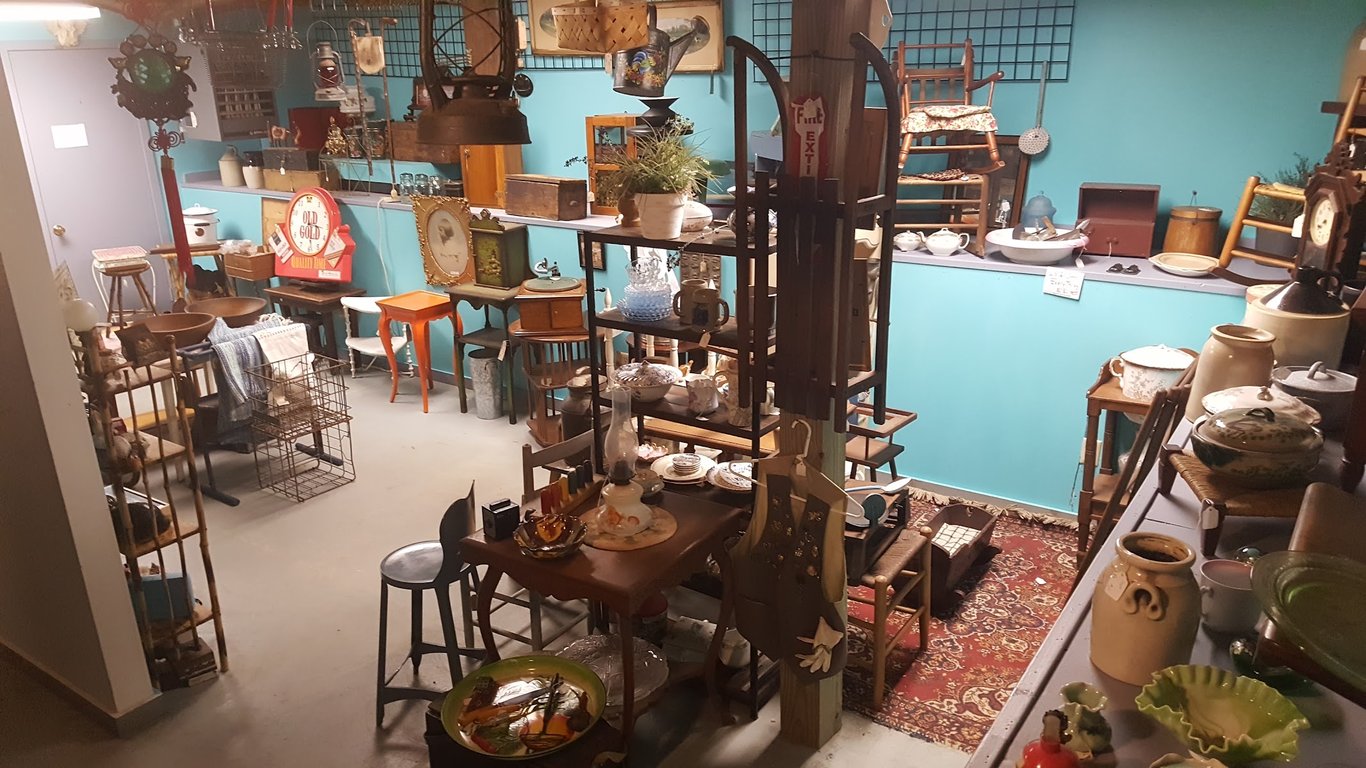 Black Sheep Antique Center
