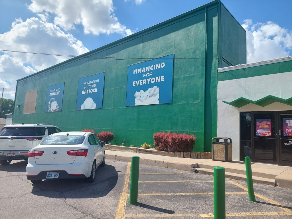 Furniture On Consignment