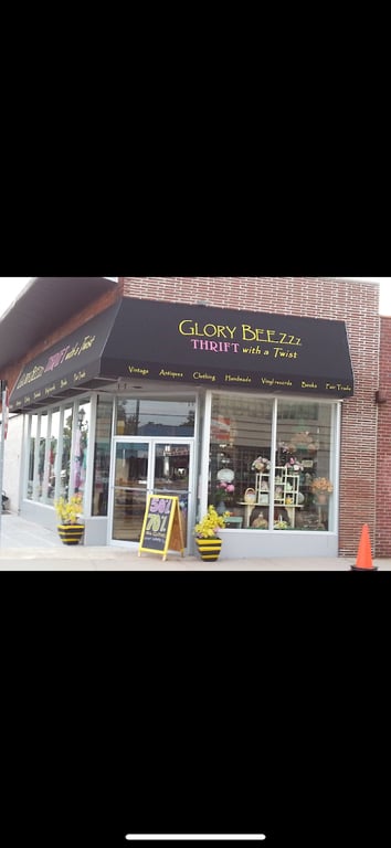 Glorybeezzz Thrift With Atwist