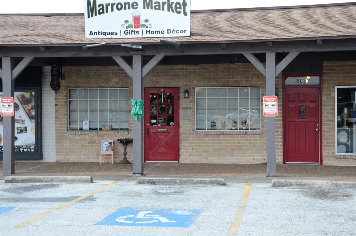 Marrone Market
