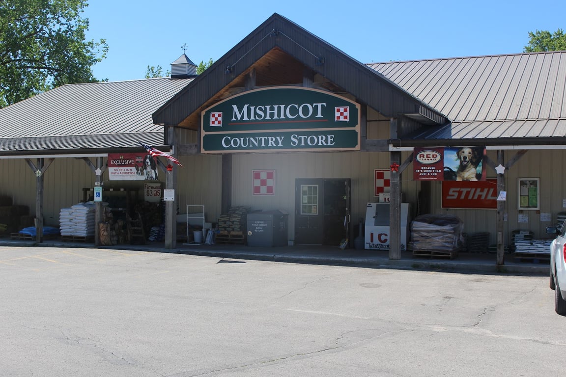Country Visions Country Store – Mishicot
