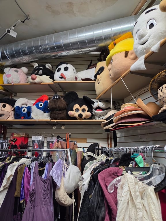 Lost Eras – Vintage Clothing | Antiques | Rentals | Jewelry
