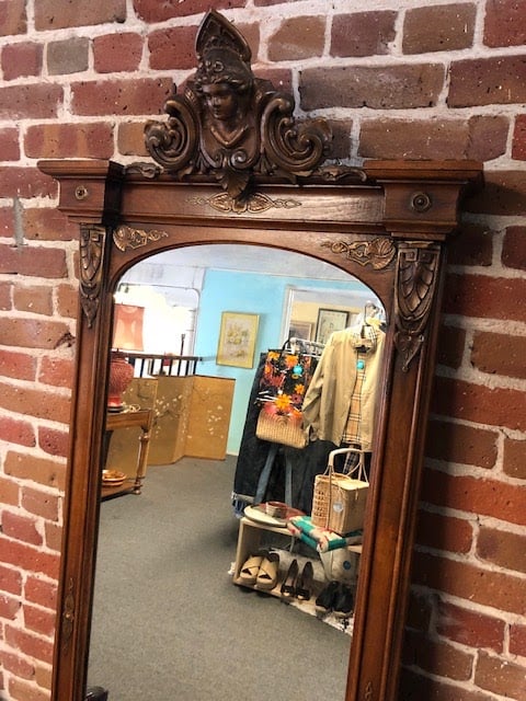 The Katz Meow quality antiques & Vintage collectibles