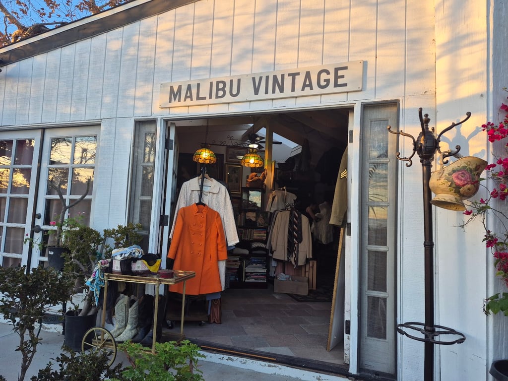 Malibu Vintage Clothing & Antiques