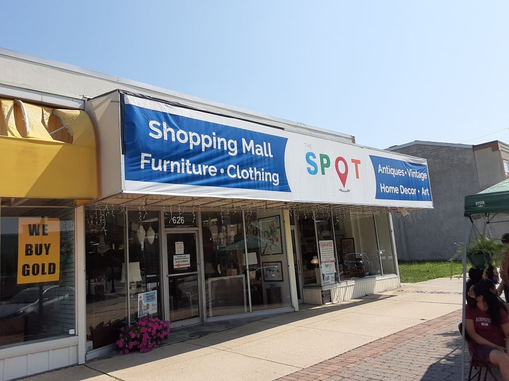 Photo of So Get Real, LLC (located in The Spot)