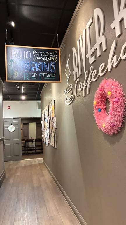 River Road Coffeehouse – On the Square