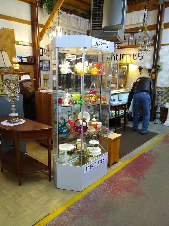 Jamie’s Flea Market