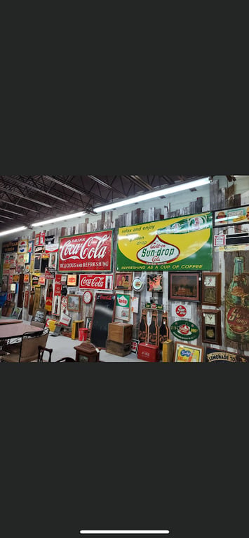J & J Antiques and Collectibles
