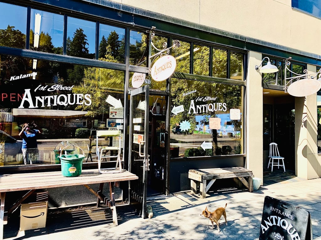 1st Street Antiques