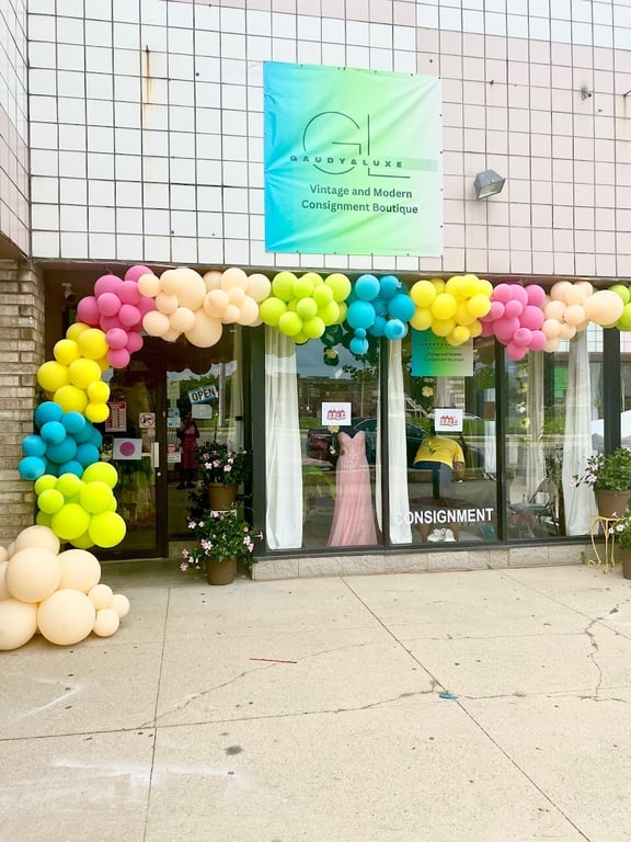 Gaudy & Luxe-Vintage and Modern Consignment