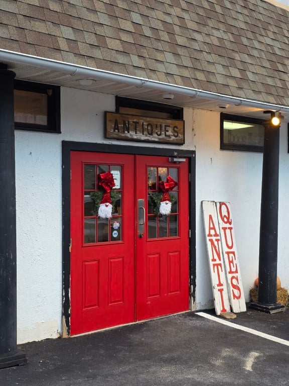 Brandywine River Antiques Market