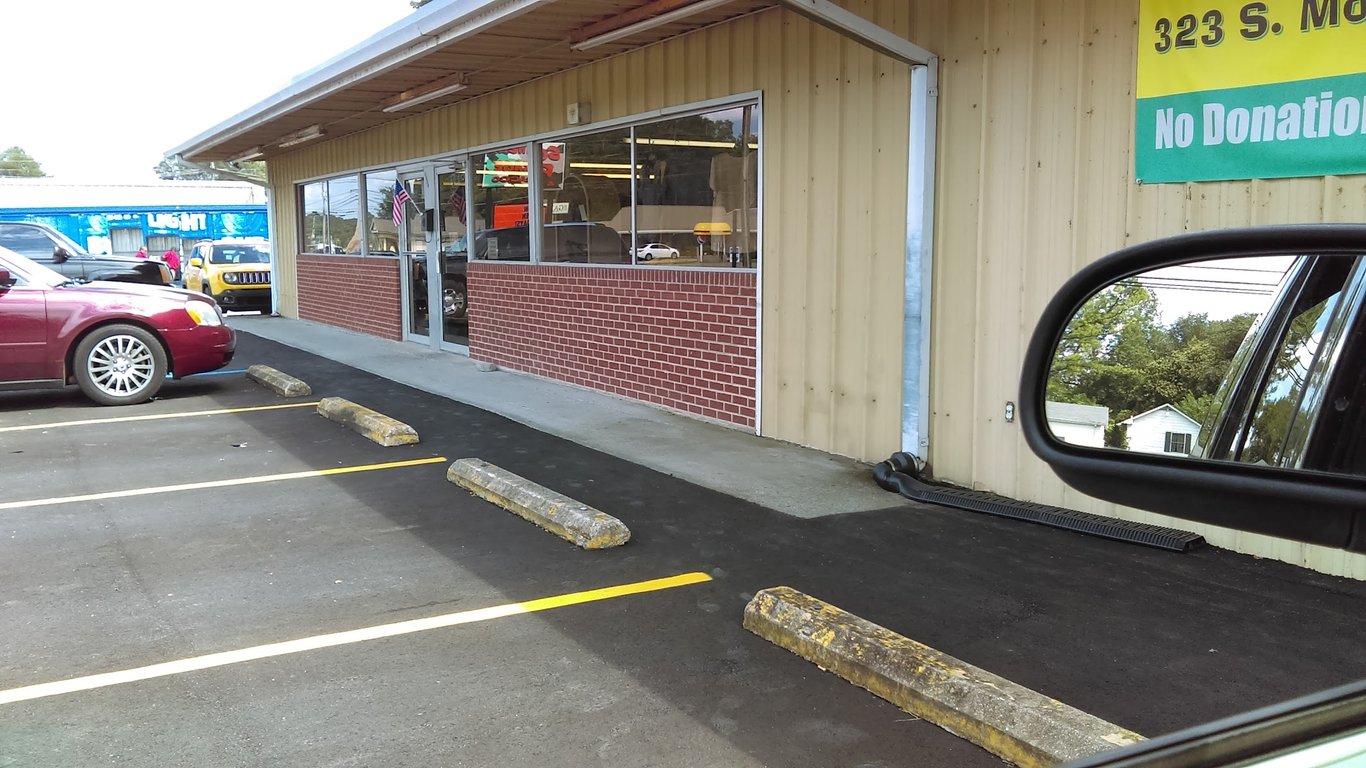 Shoals Dream Center Thrift Store