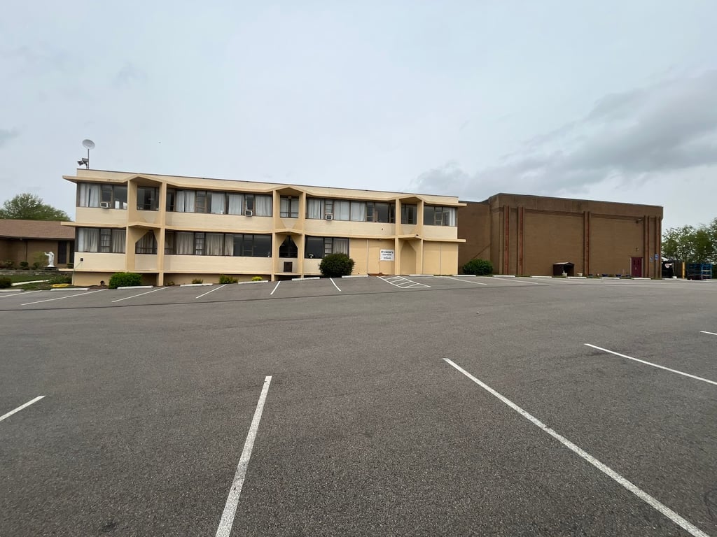 Coronation of Our Lady – Food Distribution Center