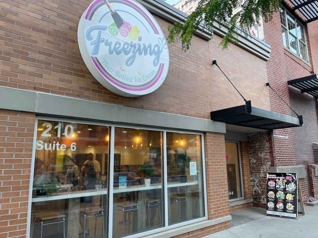 Freezing Thai Rolled Ice Cream & Bakery (Lincoln, NE)