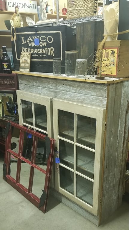 Anthony Drive Flea Market & Antiques