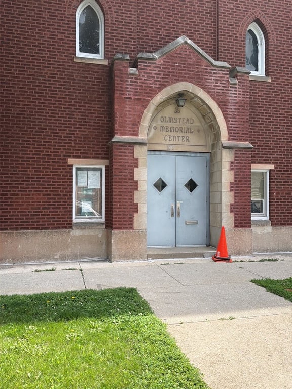 Pine Avenue Church Food Pantry – Food Distribution Center