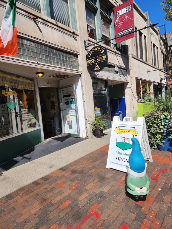Lennon’s Irish Shop LLC