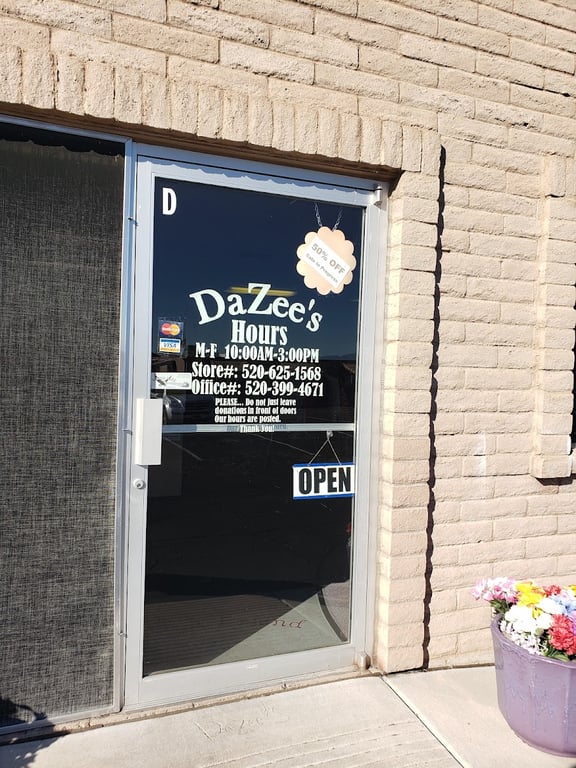 DaZee’s Resale Boutique