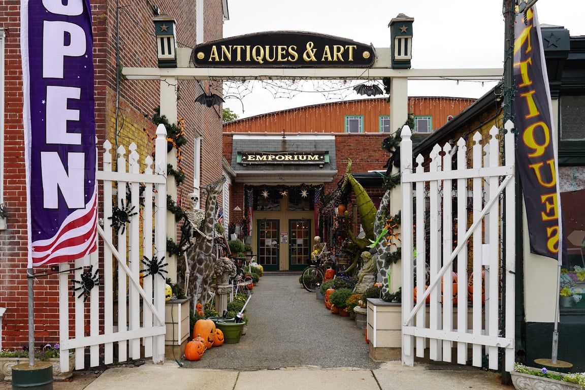Photo of Historic Burlington Antiques and Art Emporium