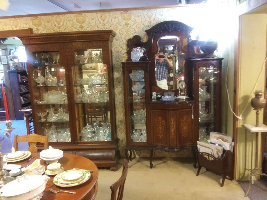 Antiques at the Next Level