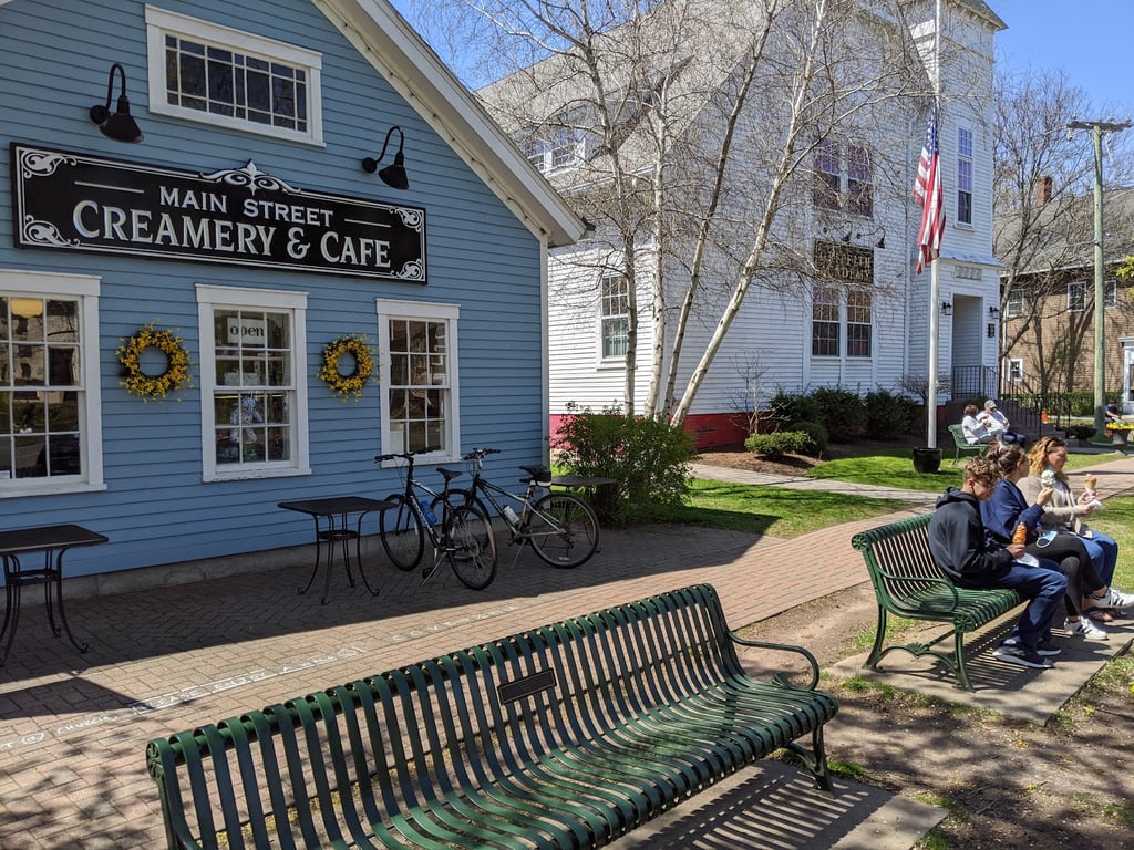Main Street Creamery & Cafe