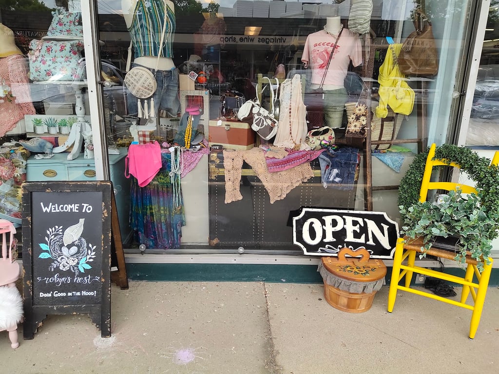Robyn’s Nest Boutique