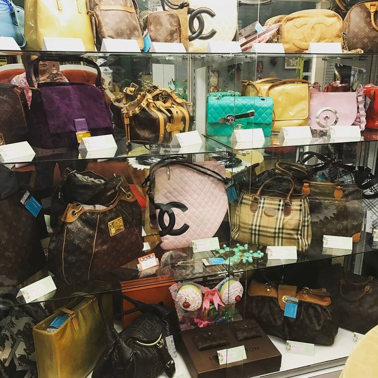 Designer Resale Shoppe at Paradise Valley Antique Mall