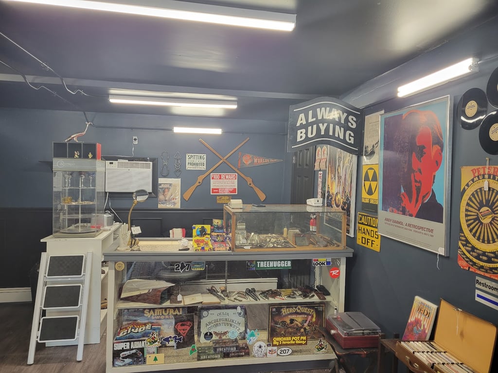 Photo of Past Points Vintage & Antiques