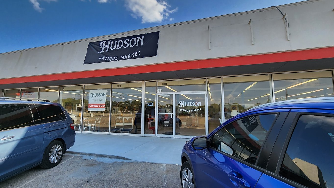 Hudson Antique Market