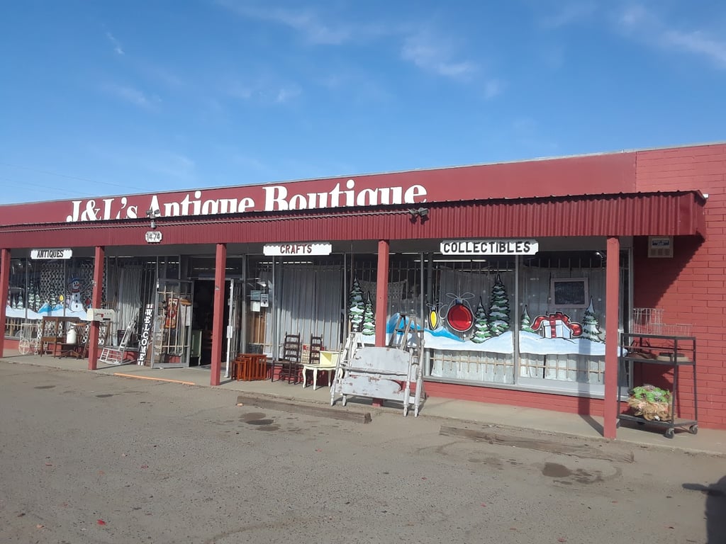 J&L’s Antique Boutique