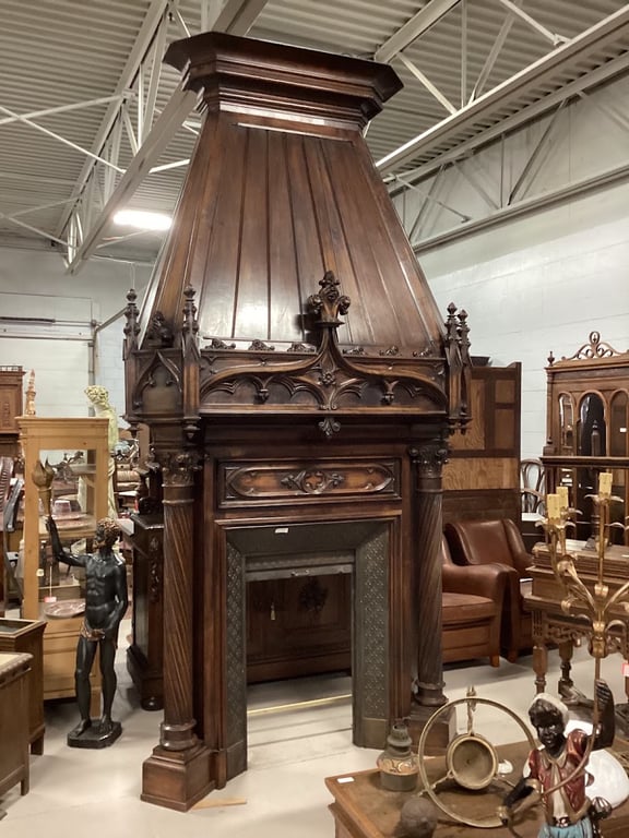 Olde Chicago Antiques