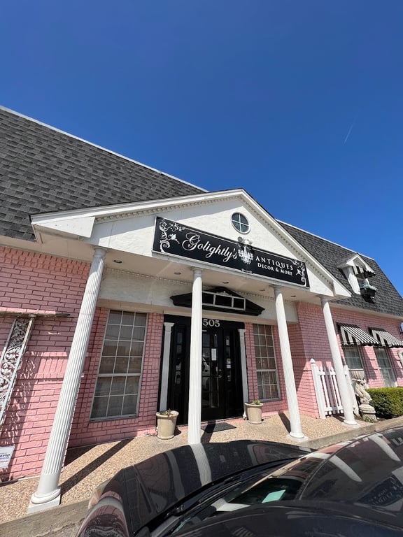 Photo of Golightly’s Antiques