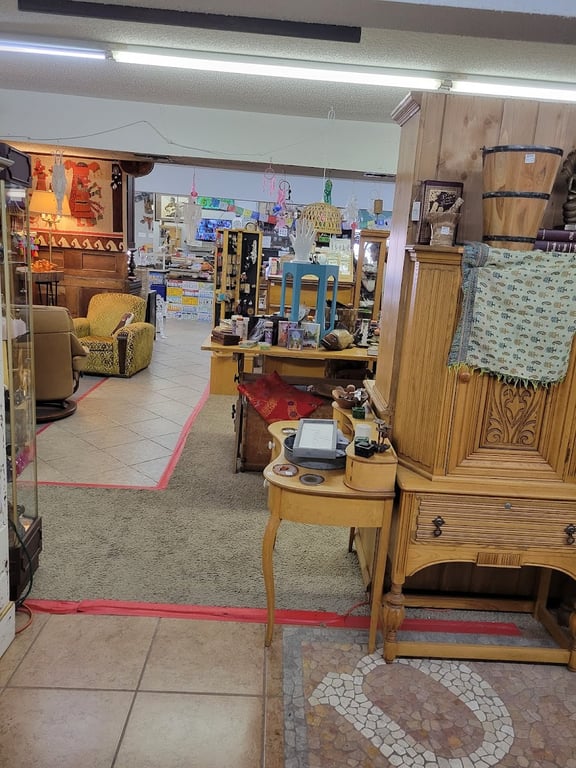 Gypsy Emporium Antique Mall