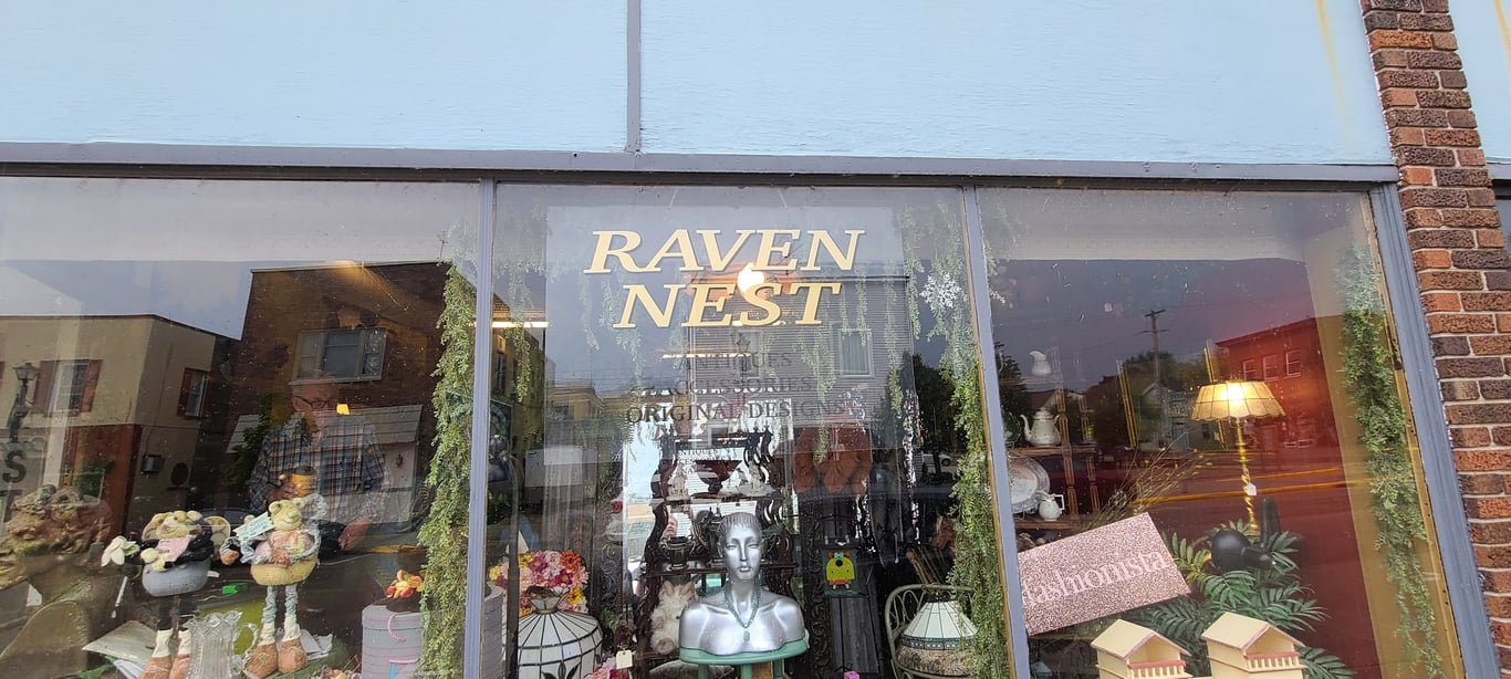 Photo of Raven Nest antique shop