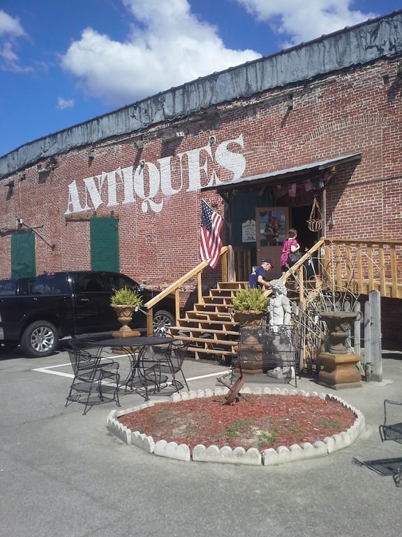 Payne Mill Village Antique Mall