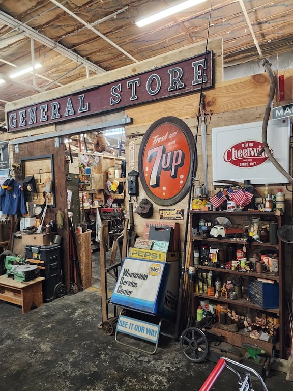 Rustique Antiques & Collectables