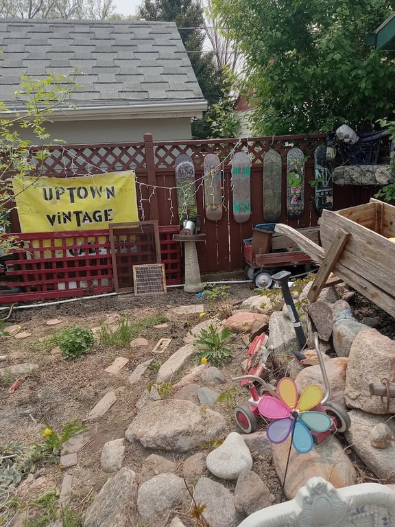 BURLINGTON VINTAGE /UPTOWN VINTAGE