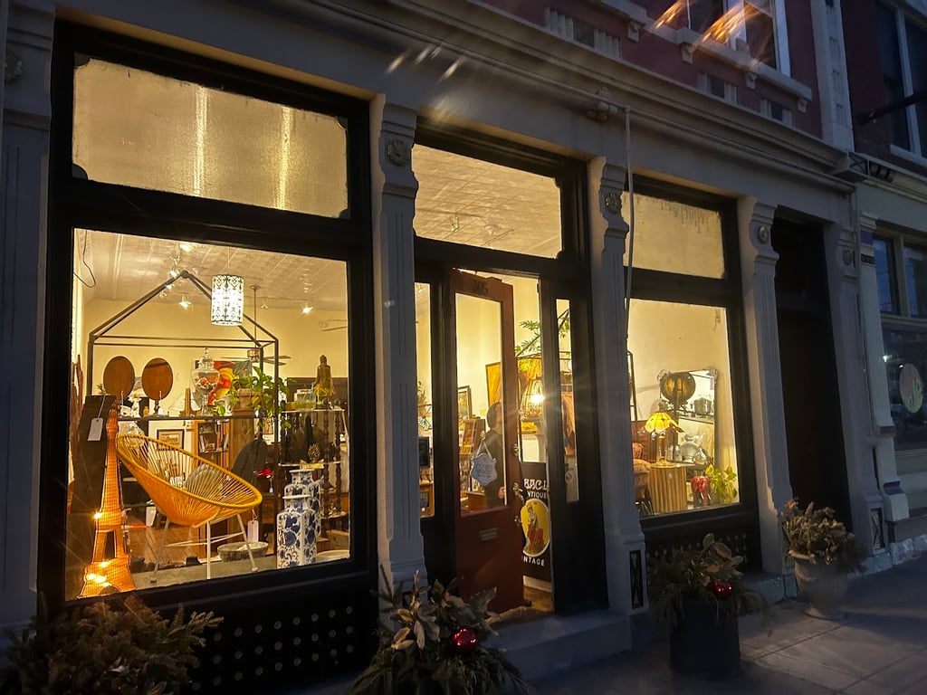 Photo of Oracle Antiques and Vintage