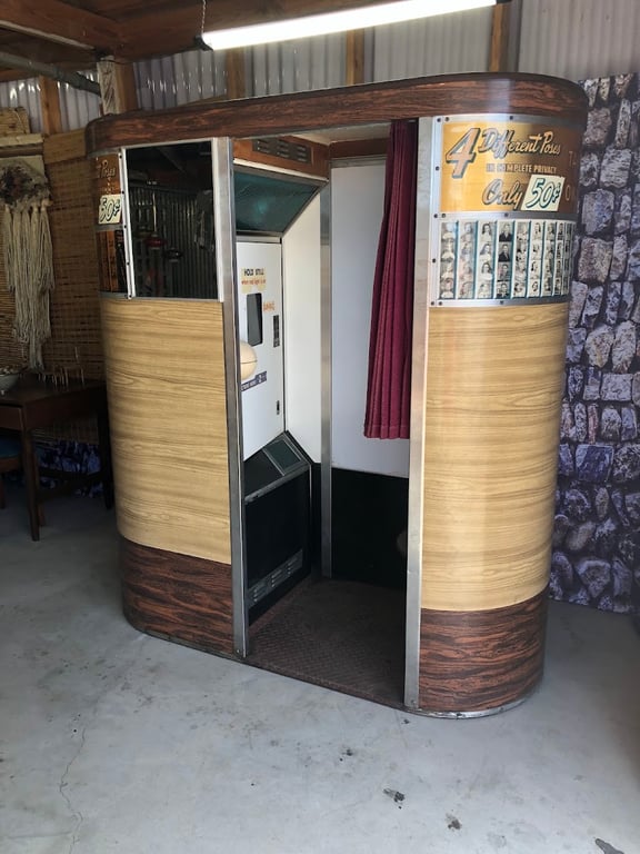 Modern Flamingo Mid Century Modern Furniture
